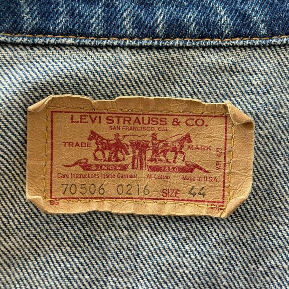 Vtg LEVI'S Trucker Denim Jacket Sz 44 Blue 70506-0216 USA Red Tab Excellent - Picture 4 of 9